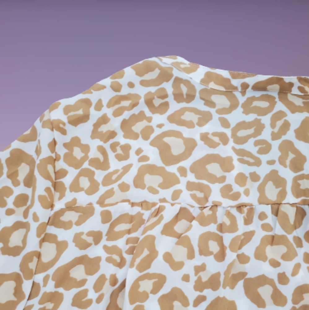 Torrid plus animal leopard print v neck top, 2X, beige - Picture 10 of 15